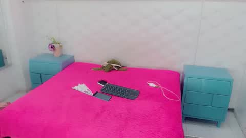 Snapshot of party_fre_girl chatting on November 9, 2025, 3:38 am party_fre_girl online show from November 9, 2025, 3:38 am