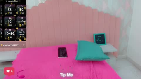 party_fre_girl online show from March 28, 2026, 4:34 am