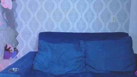 Danna online show from November 1, 2025, 1:13 pm