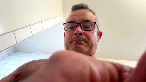 pasadoplaya online show from March 6, 2025, 1:35 pm