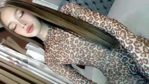 Snapshot of passion_de_amor18 chatting on January 24, 2025, 1:57 pm Tasty Alice online show from January 24, 2025, 1:57 pm