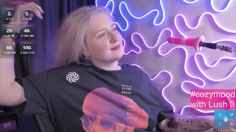 Snapshot of passion_luna chatting on October 5, 2025, 7:07 am LunaAlan online show from October 5, 2025, 7:07 am