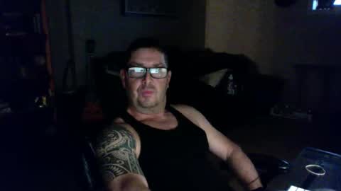 Snapshot of patmilll chatting on October 9, 2025, 10:19 pm patmilll online show from October 9, 2025, 10:19 pm