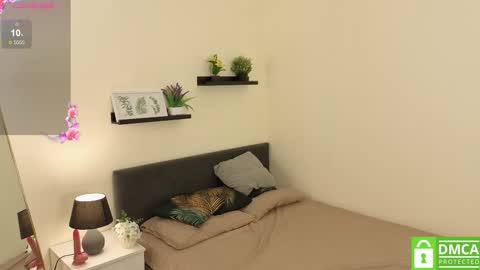 Vicki online show from October 17, 2025, 10:07 am