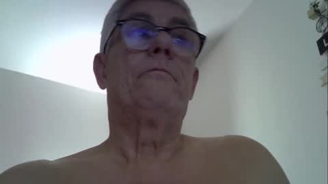 patrick5275 online show from October 14, 2025, 8:42 pm