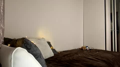 patrizius83 online show from February 2, 2025, 6:48 am