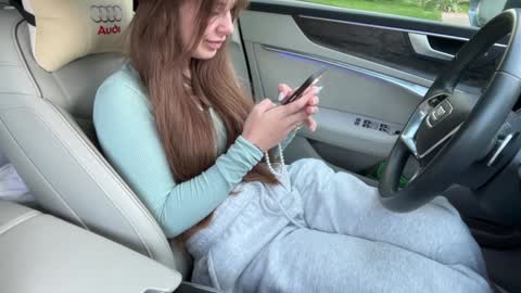 Andreea online show from September 22, 2025, 4:47 am