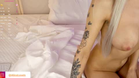 Snapshot of pattiwhite chatting on March 6, 2025, 1:37 am PattiWhite online show from March 6, 2025, 1:37 am