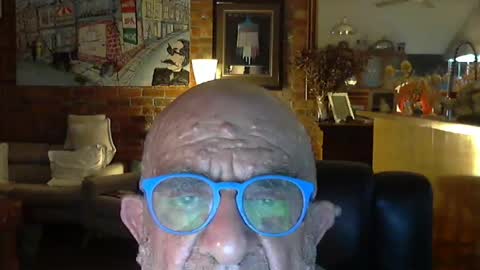 Snapshot of patvac chatting on June 26, 2026, 2:43 pm patvac online show from June 26, 2026, 2:43 pm