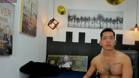paul_cros online show from June 14, 2026, 11:23 am