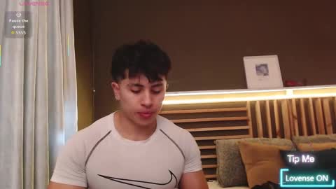 Paul online show from October 3, 2025, 1:08 pm