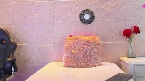 Snapshot of paula_cruzz chatting on February 28, 2025, 9:23 pm PAULA CRUZ online show from February 28, 2025, 9:23 pm