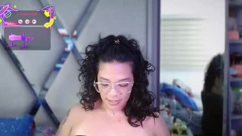 Paula online show from October 2, 2025, 11:56 pm