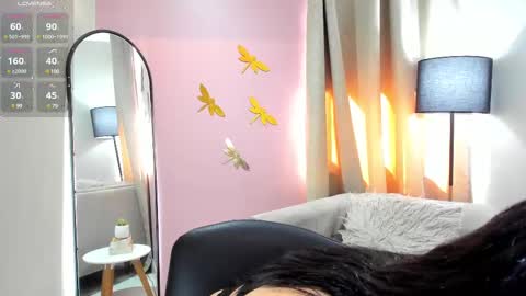      online show from February 21, 2025, 8:05 pm