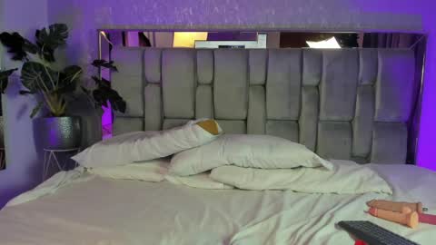 Snapshot of pauliinalopez chatting on March 26, 2026, 9:42 pm PAULINA online show from March 26, 2026, 9:42 pm