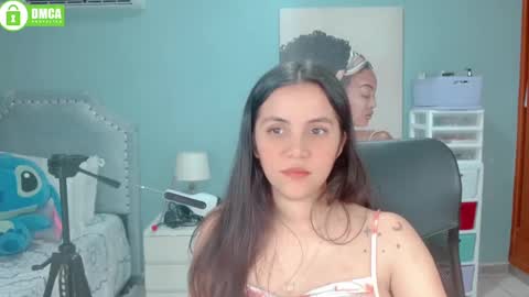 Snapshot of paulina_doll_ chatting on February 25, 2025, 10:07 pm Paulina online show from February 25, 2025, 10:07 pm