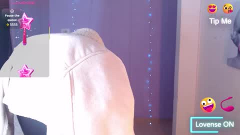 paulina online show from February 7, 2026, 3:27 pm