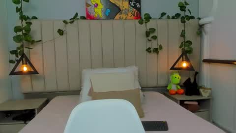 PAULINA  online show from February 26, 2026, 8:19 pm