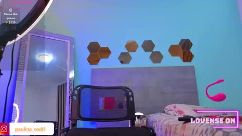 Paulina  online show from April 12, 2026, 4:23 pm