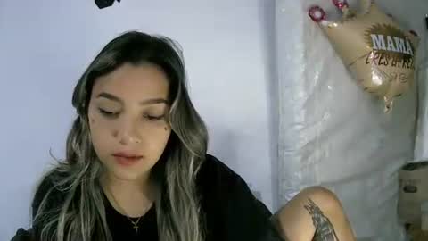 paulina_x_x online show from May 8, 2026, 4:01 pm