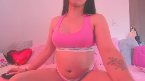 Snapshot of paulinaabeauty chatting on January 17, 2025, 8:55 pm call me ur bbygurl online show from January 17, 2025, 8:55 pm