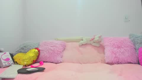 Snapshot of paulinaabeauty chatting on January 19, 2025, 11:10 pm call me ur bbygurl online show from January 19, 2025, 11:10 pm