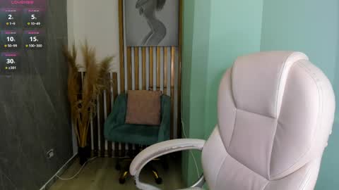 Paulina Belle online show from April 5, 2026, 12:46 pm