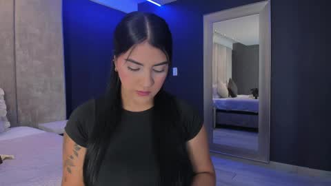 Paulina online show from April 10, 2026, 1:49 pm