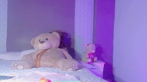 paulina online show from February 7, 2026, 6:11 pm