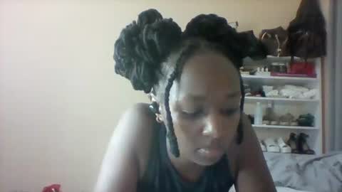 Snapshot of pauline19932016 chatting on November 3, 2025, 2:40 pm pauline19932016 online show from November 3, 2025, 2:40 pm