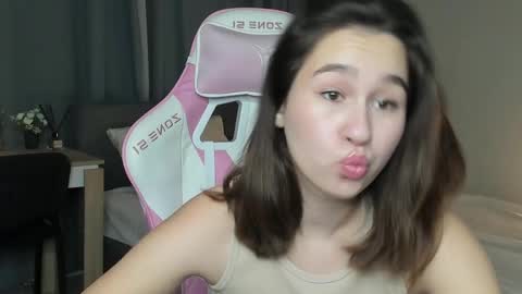 Polina online show from December 3, 2024, 7:33 pm