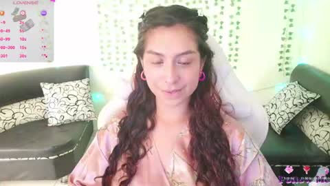 Paula San online show from June 19, 2026, 9:51 pm
