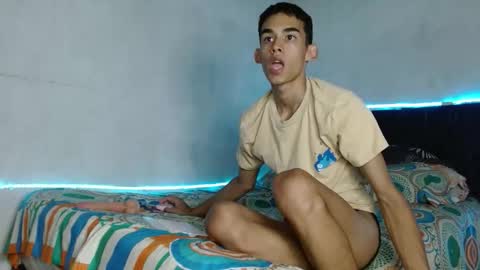 Snapshot of paulosex12 chatting on October 18, 2025, 4:30 pm paulosex12 online show from October 18, 2025, 4:30 pm