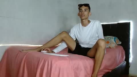 Snapshot of paulosex12 chatting on October 26, 2025, 3:12 am paulosex12 online show from October 26, 2025, 3:12 am