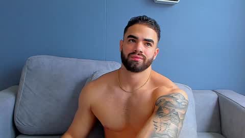 Snapshot of paulphoenix_ chatting on January 2, 2025, 9:18 pm Paul Phoenix online show from January 2, 2025, 9:18 pm