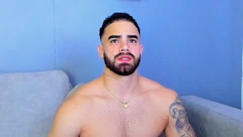 Snapshot of paulphoenix_ chatting on January 5, 2025, 12:42 am Paul Phoenix online show from January 5, 2025, 12:42 am