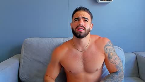 Snapshot of paulphoenix_ chatting on January 10, 2025, 7:21 pm Paul Phoenix online show from January 10, 2025, 7:21 pm