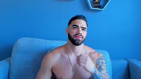 Snapshot of paulphoenix_ chatting on January 22, 2025, 9:32 pm Paul Phoenix online show from January 22, 2025, 9:32 pm