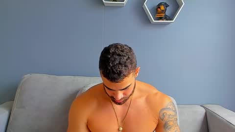 Snapshot of paulphoenix_ chatting on February 21, 2025, 10:04 pm Paul Phoenix online show from February 21, 2025, 10:04 pm