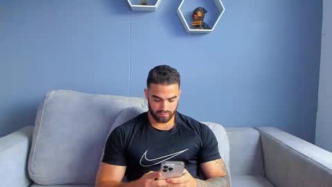 Snapshot of paulphoenix_ chatting on March 3, 2025, 10:10 pm Paul Phoenix online show from March 3, 2025, 10:10 pm