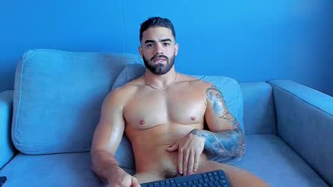 Snapshot of paulphoenix_ chatting on March 10, 2025, 11:06 pm Paul Phoenix online show from March 10, 2025, 11:06 pm