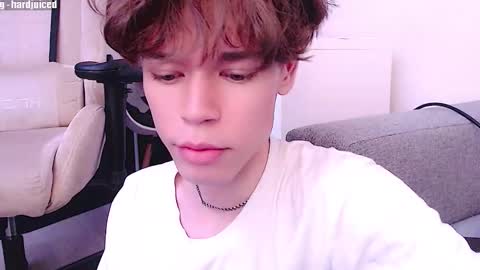 Snapshot of pawclaw chatting on October 10, 2025, 2:49 pm pawclaw online show from October 10, 2025, 2:49 pm