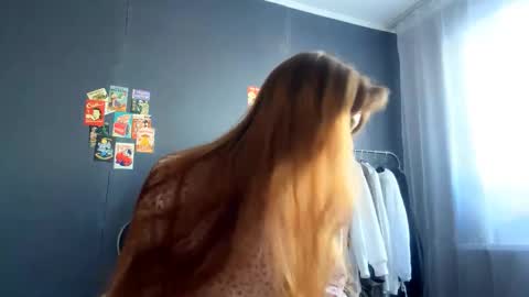 Lola online show from February 14, 2026, 12:02 pm