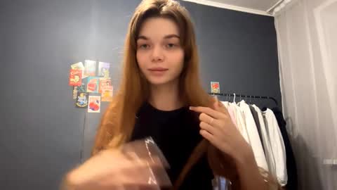 Lola online show from February 15, 2026, 5:09 pm