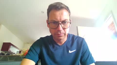 Snapshot of pchittt chatting on September 27, 2025, 12:10 pm pchittt online show from September 27, 2025, 12:10 pm