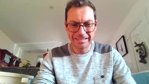 pchittt online show from December 17, 2025, 2:01 pm