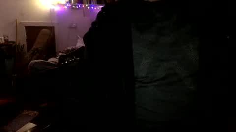 Snapshot of pea23 chatting on January 17, 2025, 9:39 pm pea23 online show from January 17, 2025, 9:39 pm