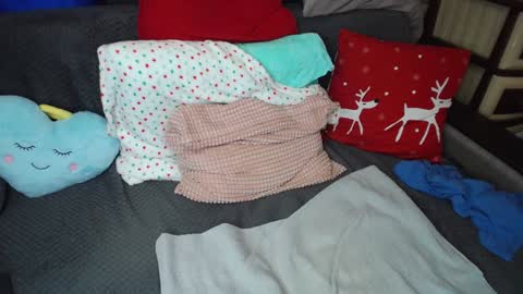 FOUNTAIN SQUIRT online show from December 25, 2024, 7:57 am