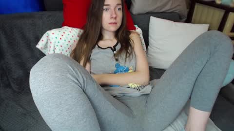 FOUNTAIN SQUIRT online show from February 6, 2025, 2:37 pm