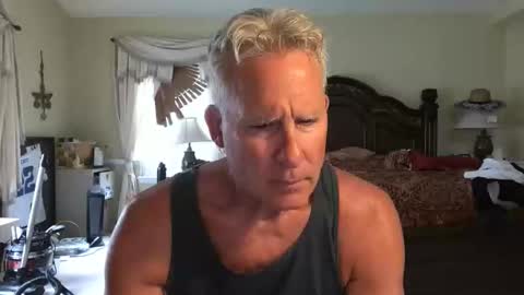 Snapshot of peacemakerone1 chatting on April 1, 2026, 7:44 pm peacemakerone1 online show from April 1, 2026, 7:44 pm